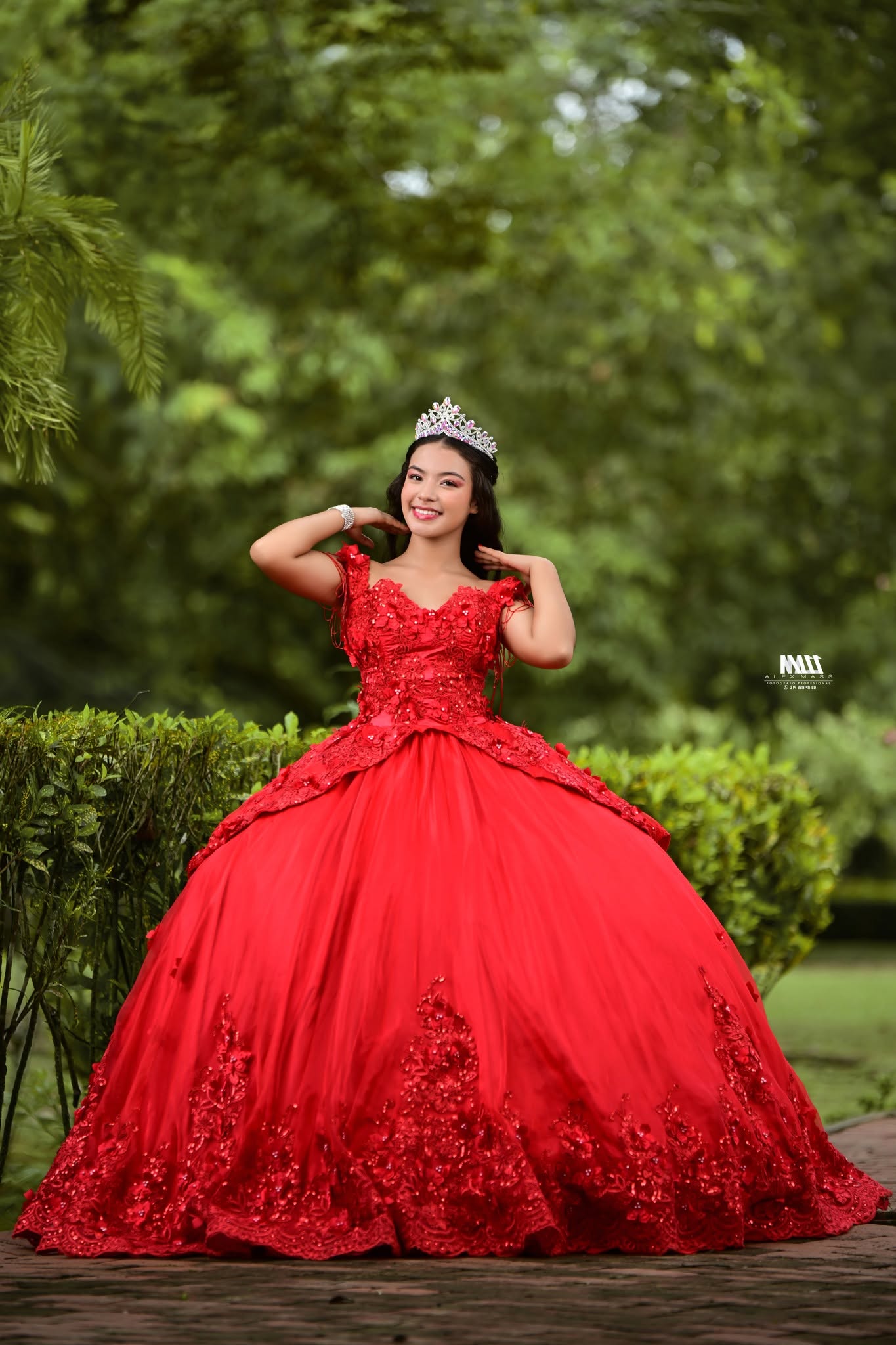 Gabriela Princesa Rojo Rubí